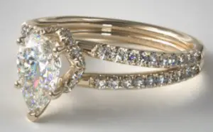 1.21 Carat I-SI1 Pear Shaped Diamond Split Shank Ribbon Engagement Ring